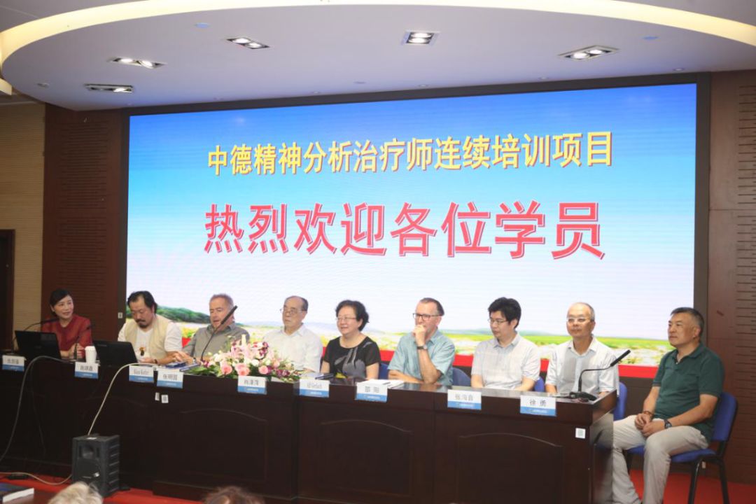 強迫癥看精神科還是神經(jīng)科_強迫癥精神科檢查_強迫癥掛精神科還是心理科